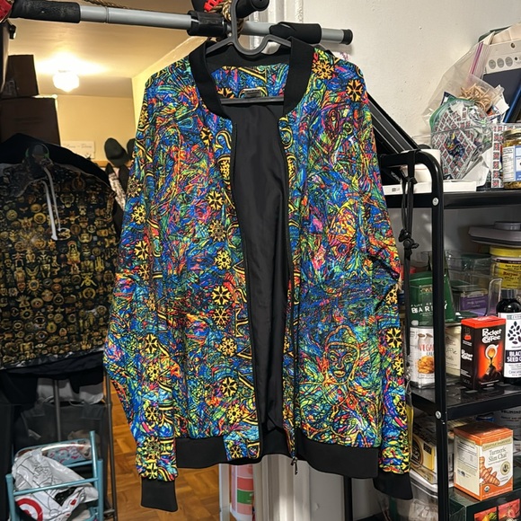 Abstrakjsnc designs XL light jacket - Picture 4 of 4